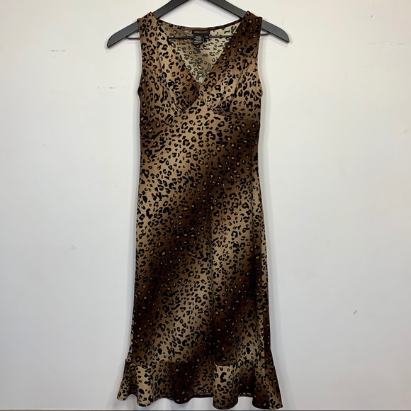 BCBGMaxAzria • sleeveless leopard print dress - Picture 3 of 8